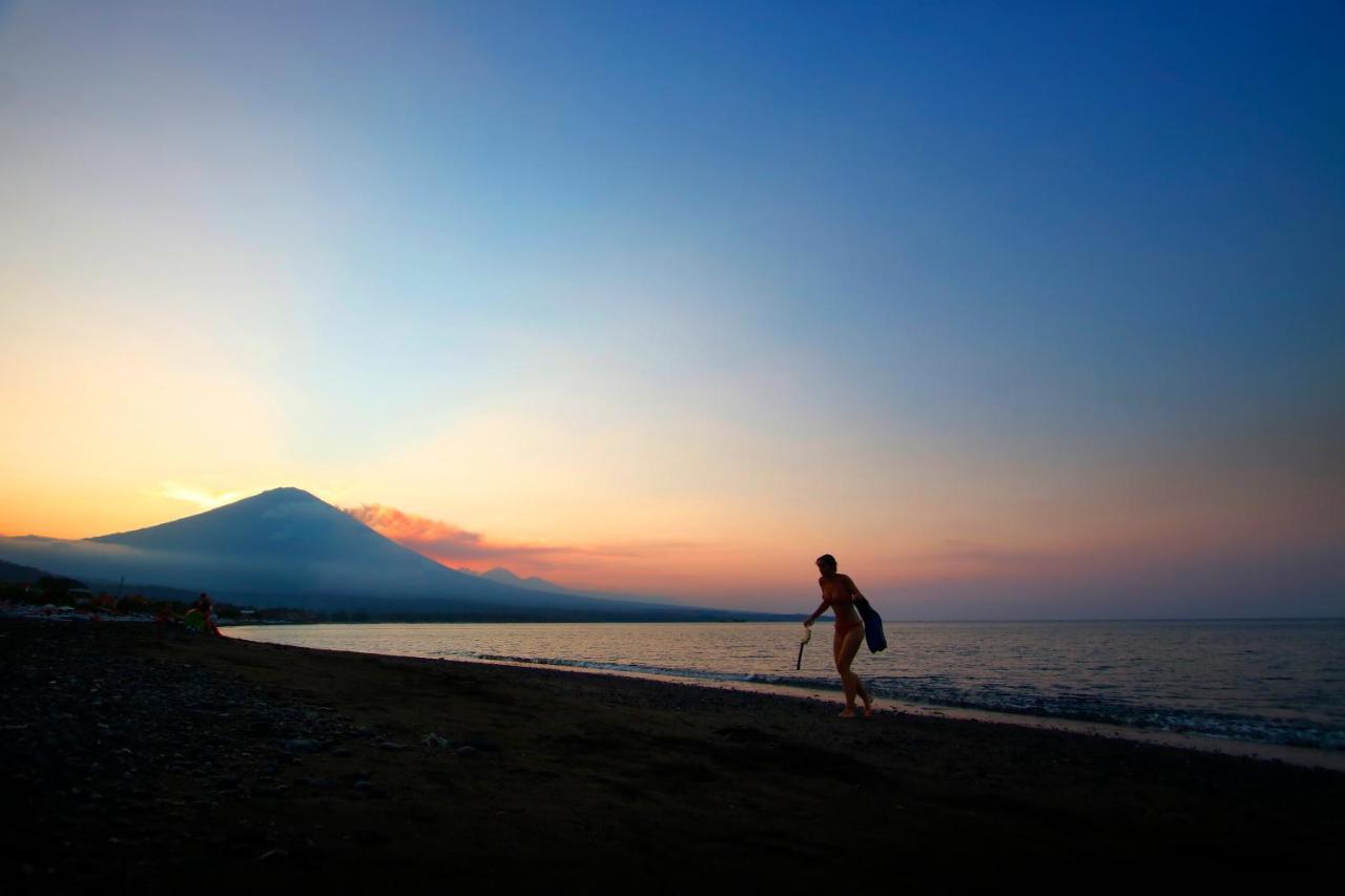 Valomia Beachfront Amed Екстериор снимка